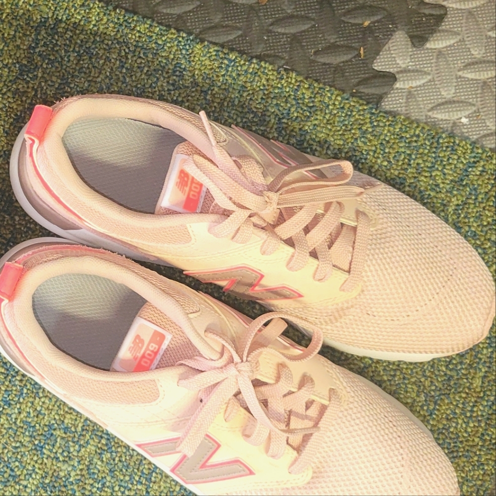 Running Shoes
